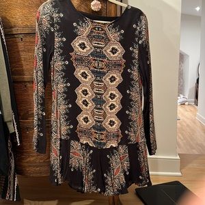Free people open back tunic